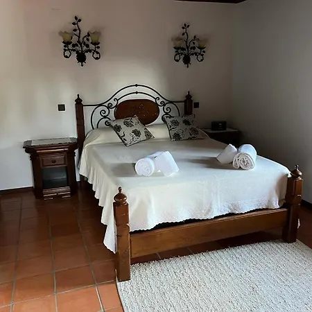 Quinta Dona Manuela Holiday home